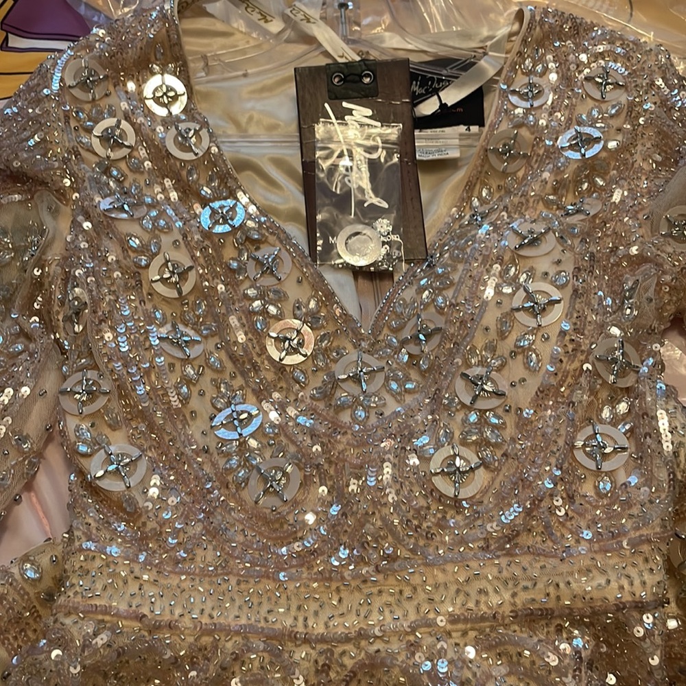 Mac Duggal dress Size 4 - Picture 6 of 6